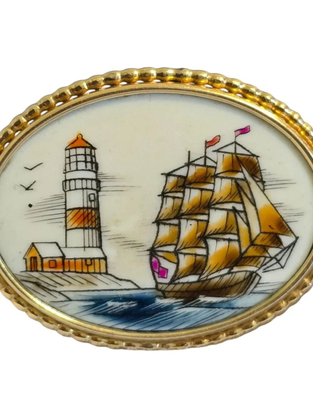 Vintage Krementz Gold Tone Faux Scrimshaw Oval Cufflinks Lighthouse Clipper Ship